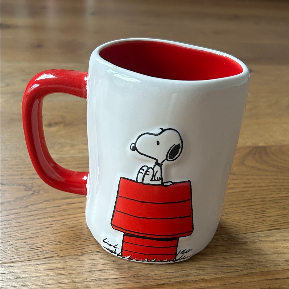 Peanuts Red & White Snoopy Doghouse Ceramic Mug